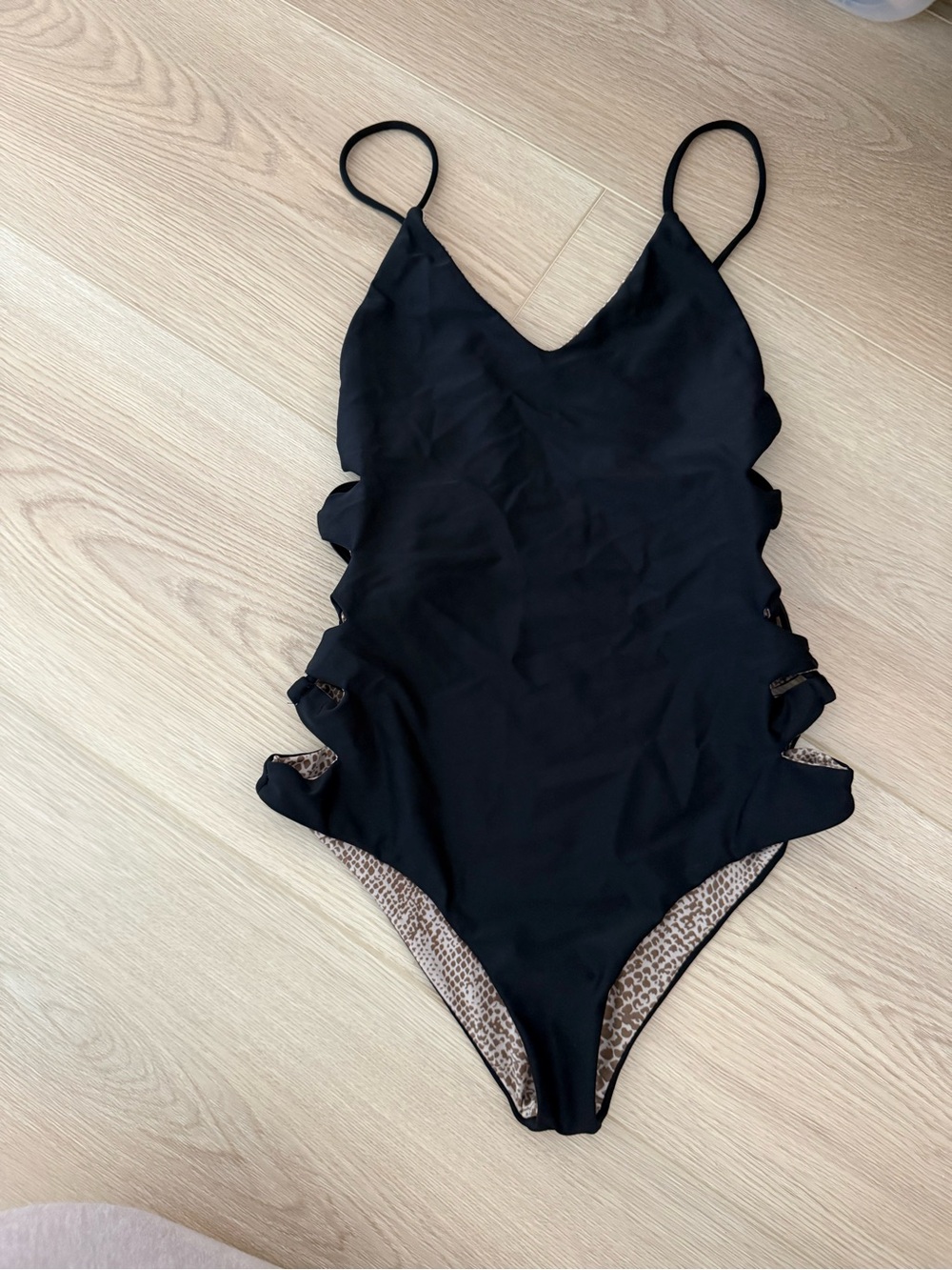 Acacia Florence one piece